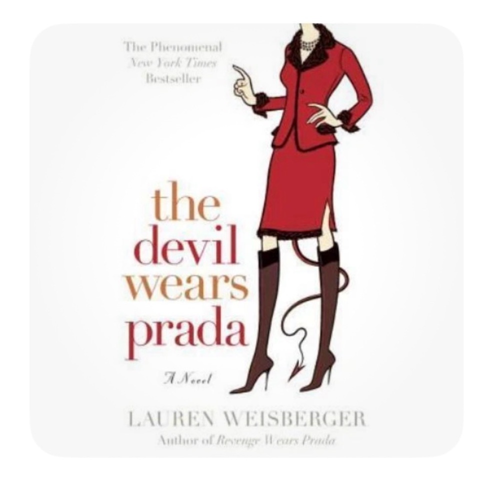 The Devil Wears Prada Book-2004 paperback good condition